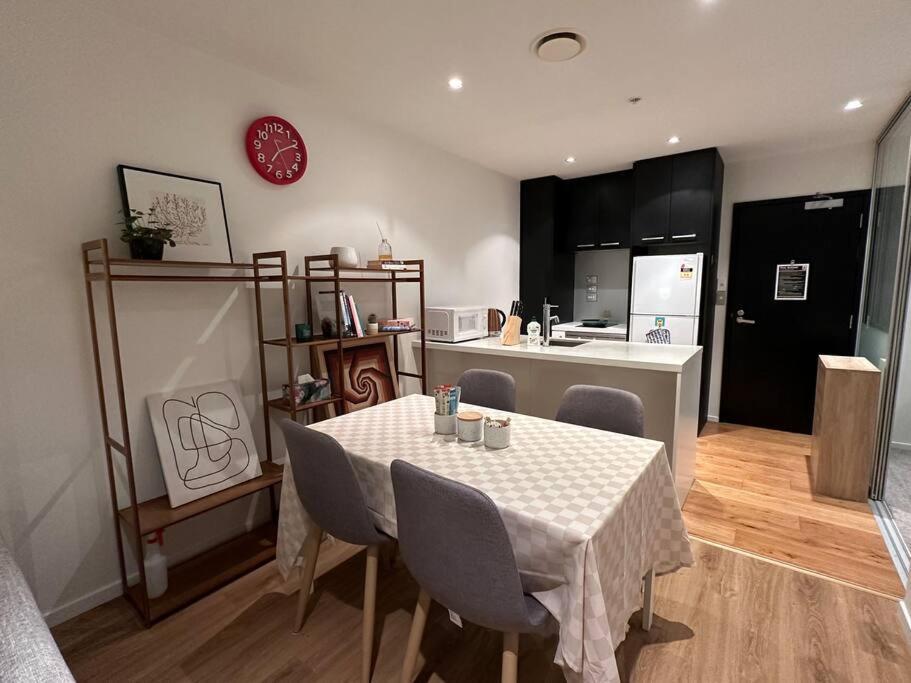 City Apartment With Sky Tower View أوكلاند المظهر الخارجي الصورة